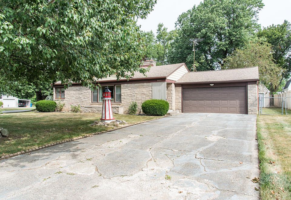 1st image of 1805 Golfview Ave
