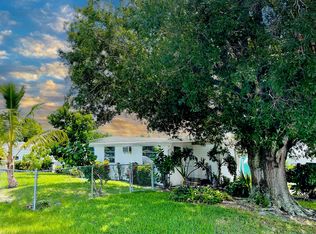 7417 SE Swan Ave, Hobe Sound, FL 33455