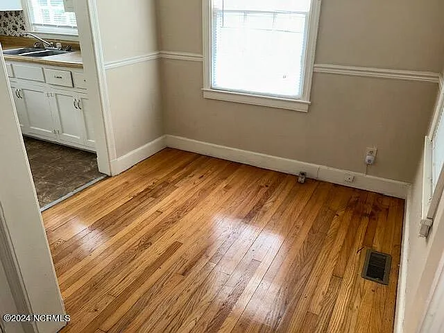 307 Hillcrest Dr — Photo 5