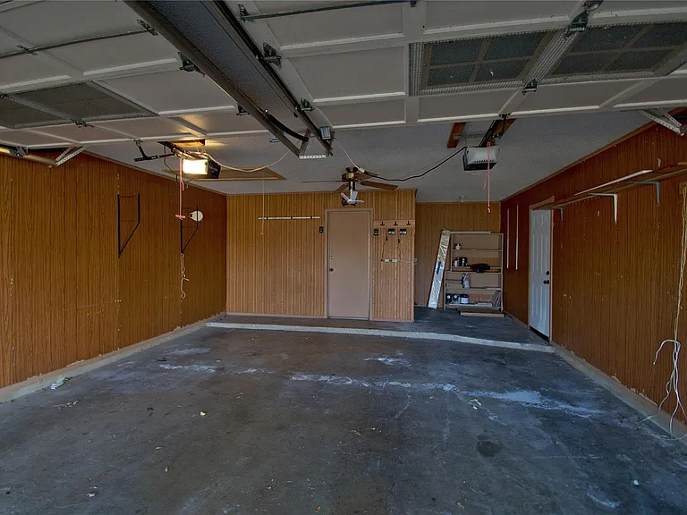 9202 Quail Meadow Dr — Photo 31