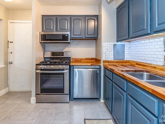 4th image of 1201 Island Dr APT 104