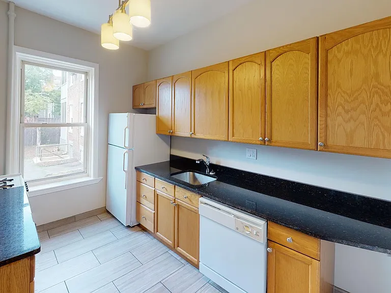 8 Farrington Ave #8A — Photo 30