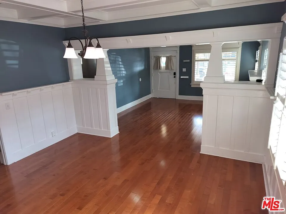 3 bed, 2.0 bath, 1504 sqft, $3,750 — Photo 2