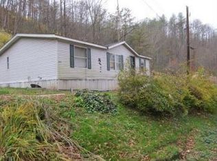 275 Clay Tree Branch Rd, Bonnyman, KY 41719