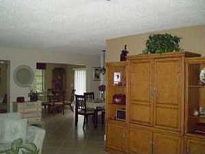 3rd image of 6500 Lakemont Cir