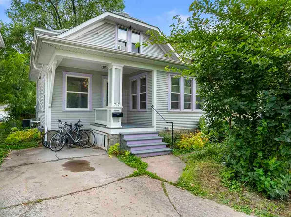 717 E Market St, Iowa City, IA 52245