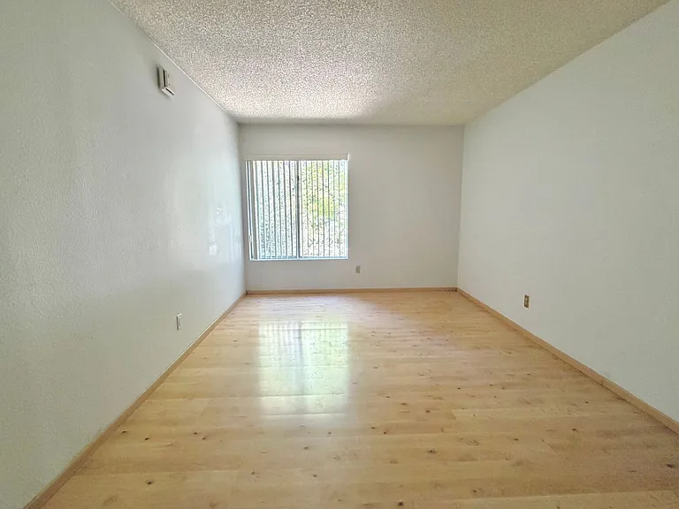5700 Etiwanda Ave #248 — Photo 9