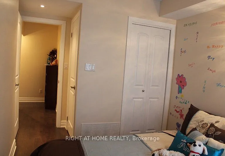 3 Everson Dr #523 — Photo 8