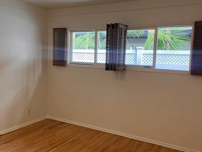 3757 1/2 Inglewood Blvd — Photo 3