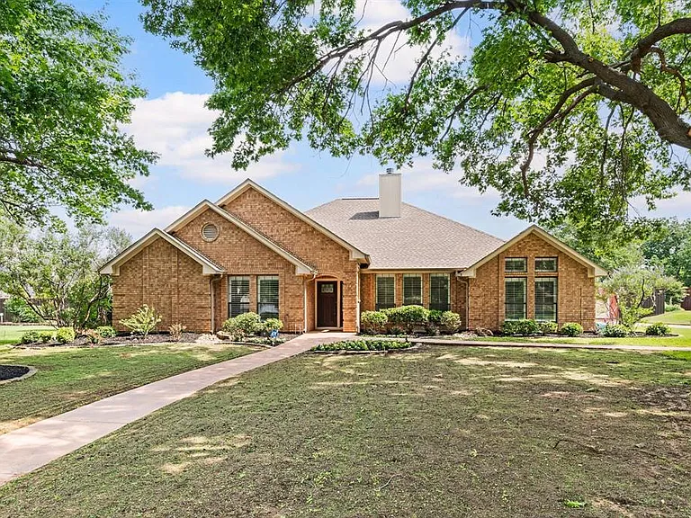 1000 Raven Bend Ct — Photo 3