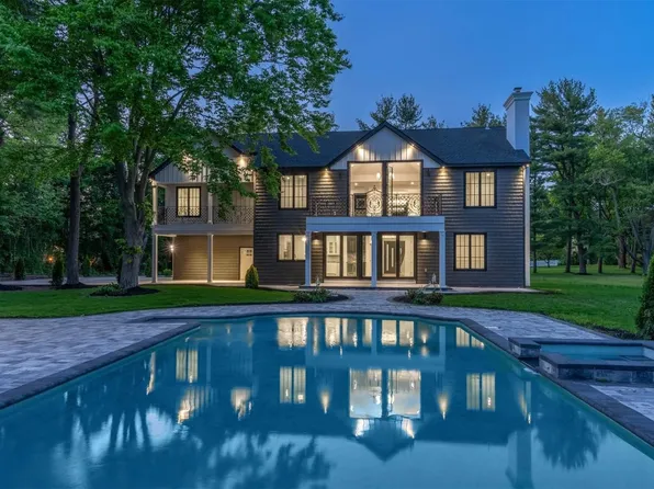 9 Locust Lane, Upper Brookville, NY 11545