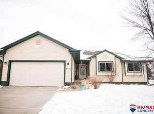 3410 Gregory Ct, Lincoln, NE 68521