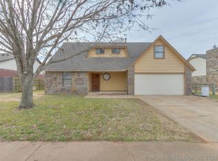 13674 S Maple St, Glenpool, OK 74033