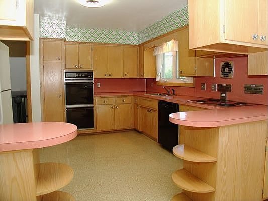 Endless possibilities in this large kitchen