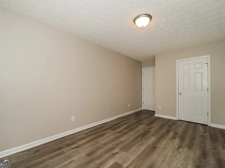 208 Arbor Creek Dr — Photo 13