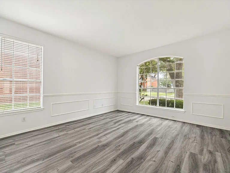 2715 Oakland Dr — Photo 16
