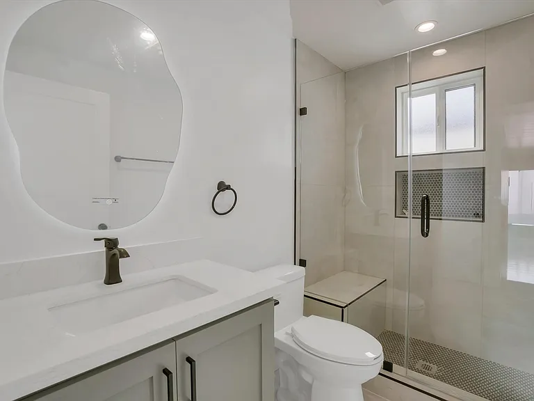 2114 E 2nd St — Photo 12