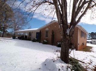 104 Downey Hawthorne Pl, Gaffney, SC 29341