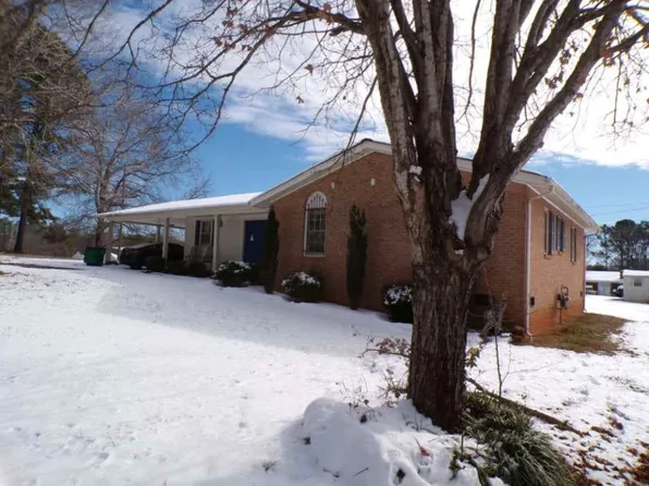 104 Downey Hawthorne Pl, Gaffney, SC 29341