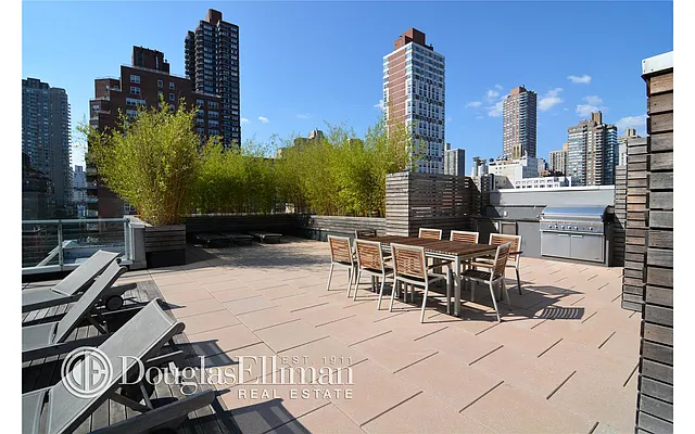 Sold by Douglas Elliman | media 29