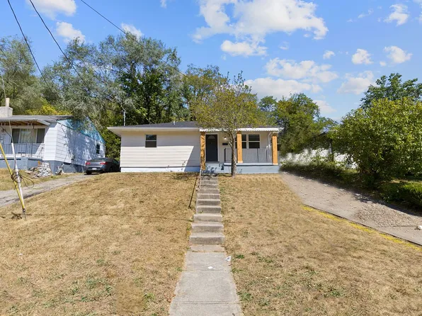 4698 Kirby Ave, Cincinnati, OH 45223