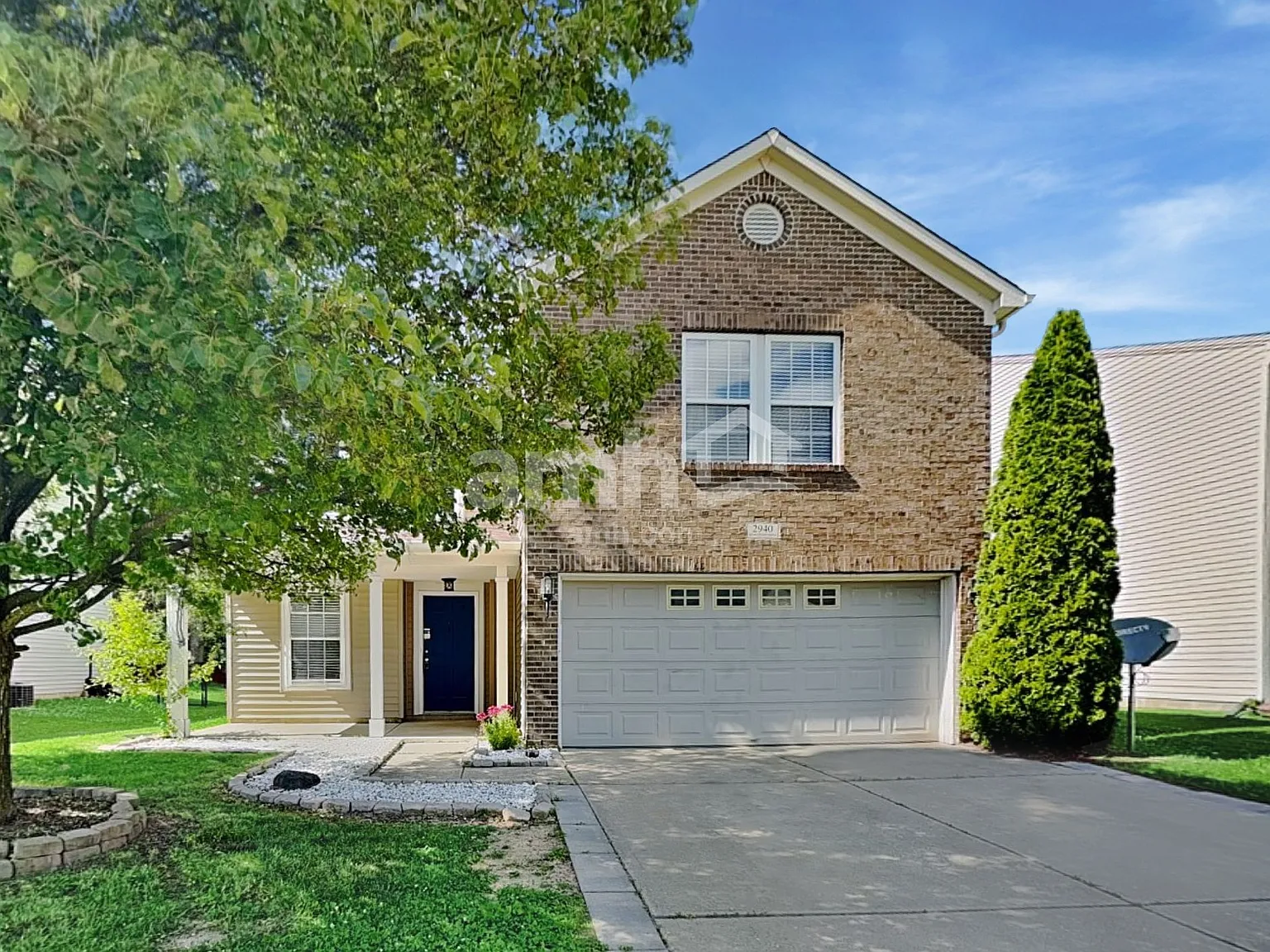3 bed, 2.5 bath, 1990 sqft, $2,095 — Photo 1