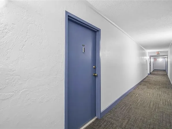 2901 26th St W APT 408, Bradenton, FL 34205