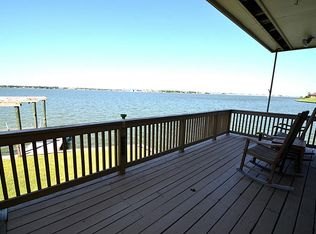 1802 Cove Park Dr, Kemah, TX 77565