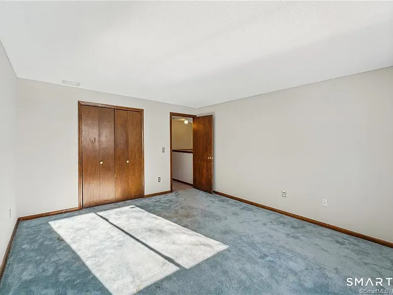 17 Oak Forest Dr #2 — Photo 24