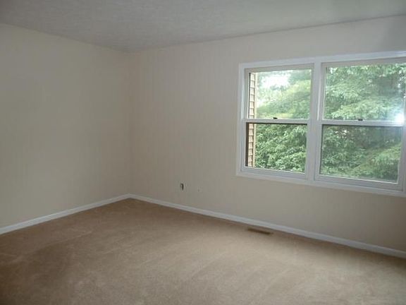 5th image of 7119 Medallion Dr