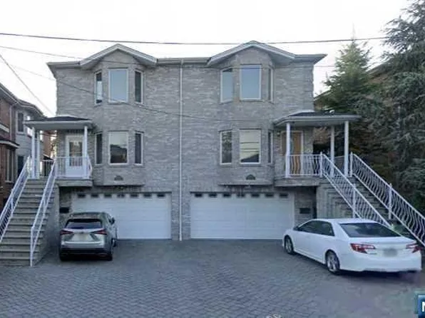 264B Roff Ave, Palisades Park, NJ 07650