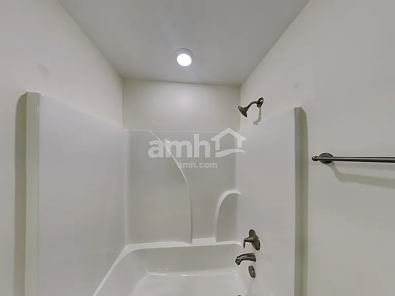 5072 Trailwater Dr — Photo 16