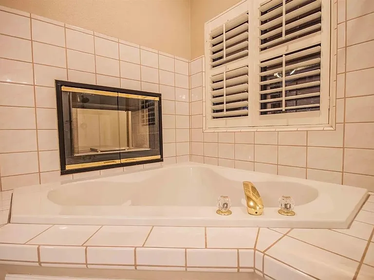 1838 E Shea Dr — Photo 22
