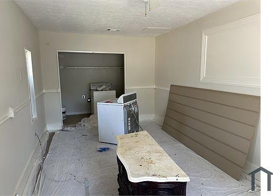 2nd image of 9301 Chesterfield Dr