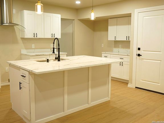 4th image of 367 CONCIO ST
