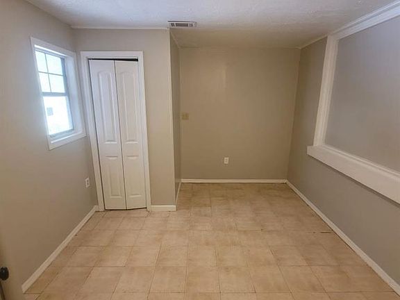 5th image of 3728 Loren Dr