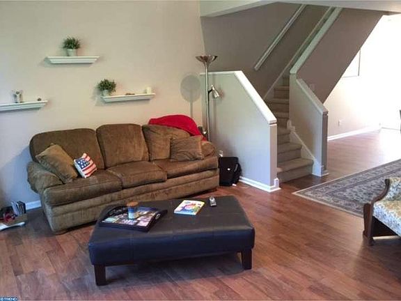 4th image of 1310 Braken Ave