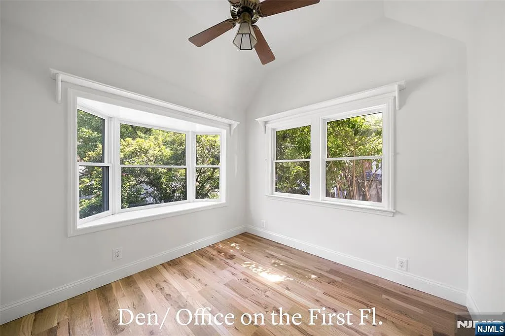 4 bed, 3.5 bath, $7,200 — Photo 4