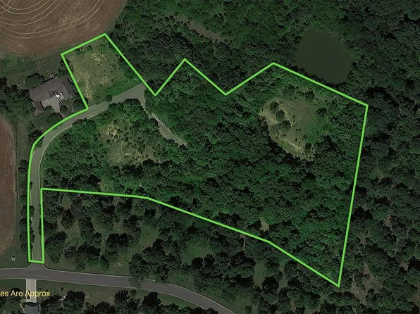 Tartan Fields Dr, Benton, KY 42025