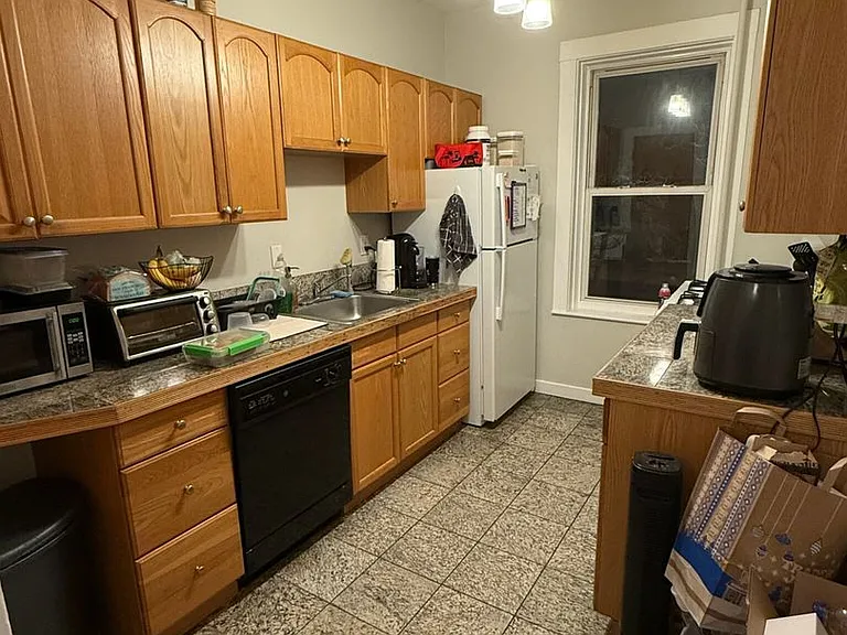 10 Farrington Ave #1 — Photo 9