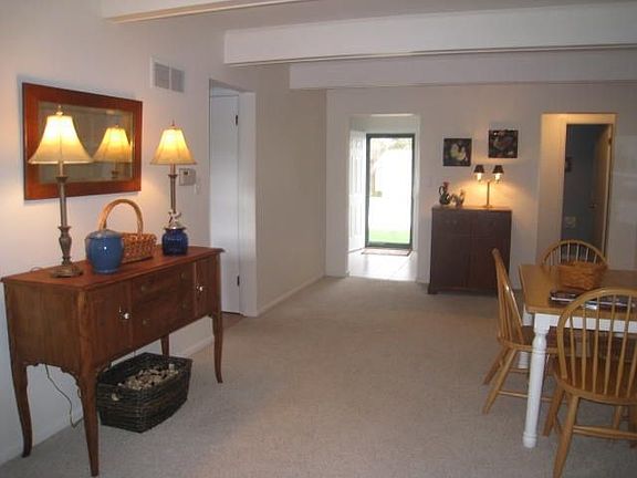 5th image of 2334 Sylvan Ln