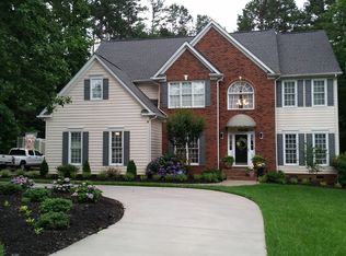 6920 Hollow Oak Dr, Mint Hill, NC 28227