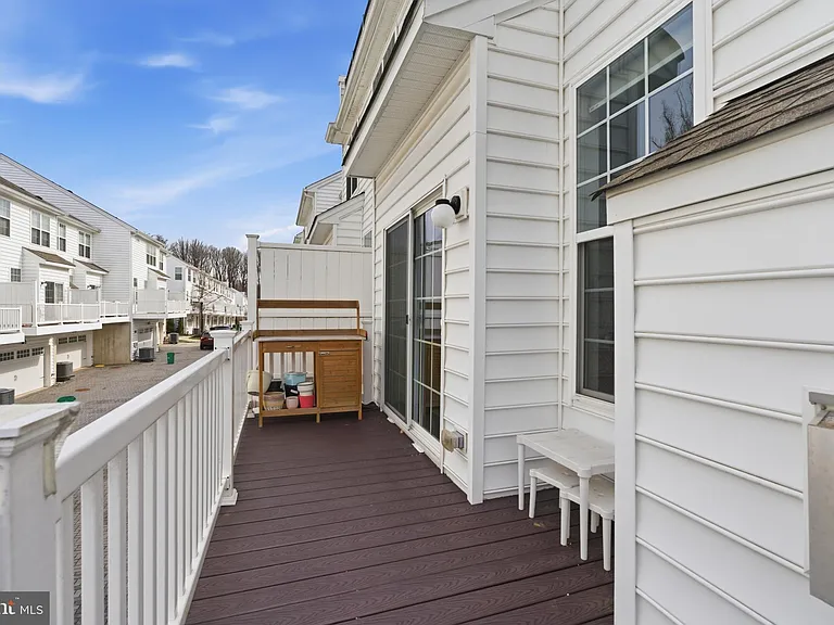 101 Murray Ln — Photo 17