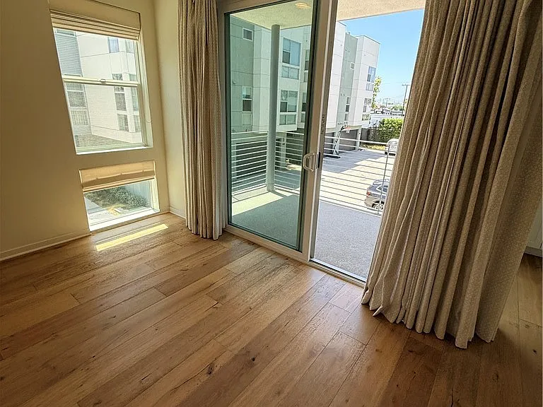 1527 Sullivan Ave — Photo 11