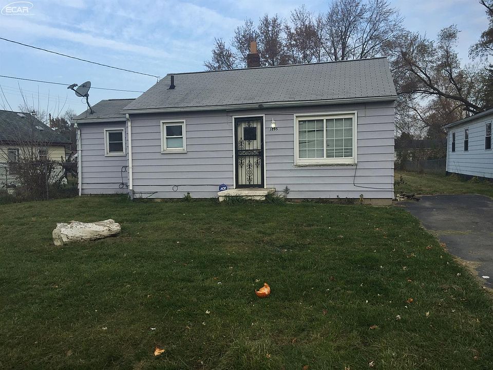 2nd image of 1235 Charles Ave