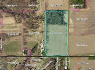 Lakecrest Trl, Hillsboro, IL 62049
