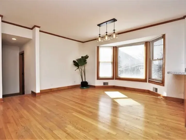 6815 N Lowell Ave — Photo 10