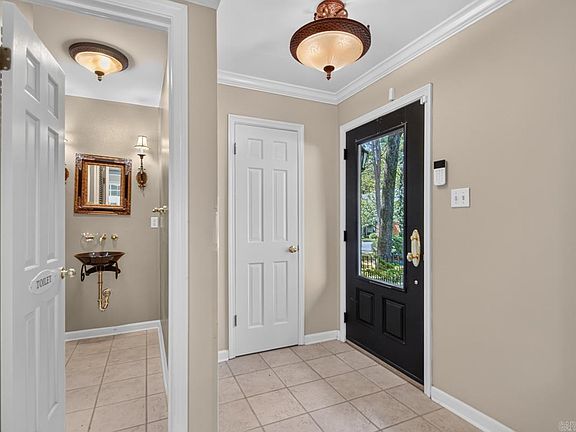 3rd image of 13 Kingsbridge Way
