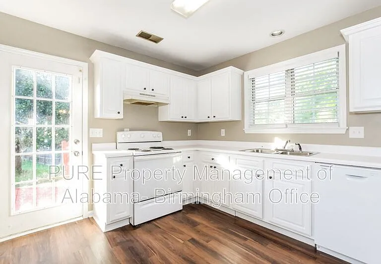 108 Flagstone Ln — Photo 7