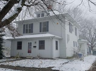 111 S Shuffleton St, Sigourney, IA 52591